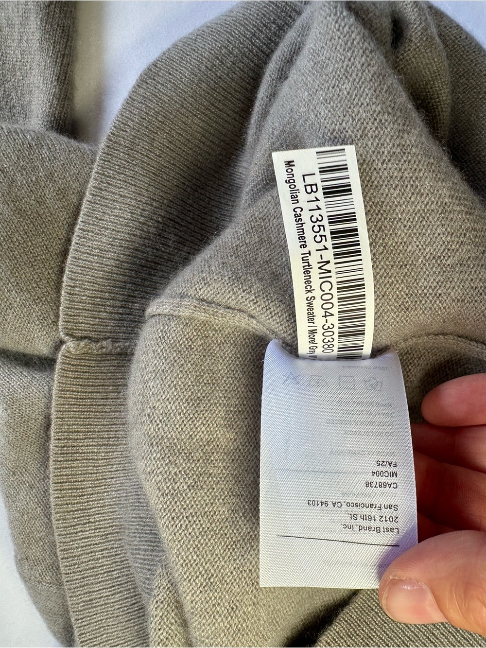 Quince Men’s Morel Gray 100% Mongolian Cashmere Turtleneck Sweater- Medium - Picture 5 of 12
